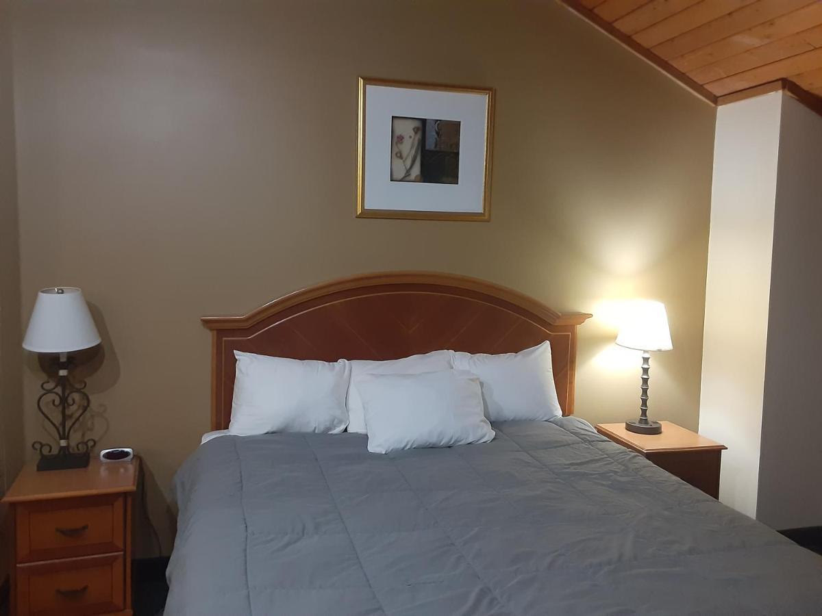 American Inn And Suites Ionia Dış mekan fotoğraf