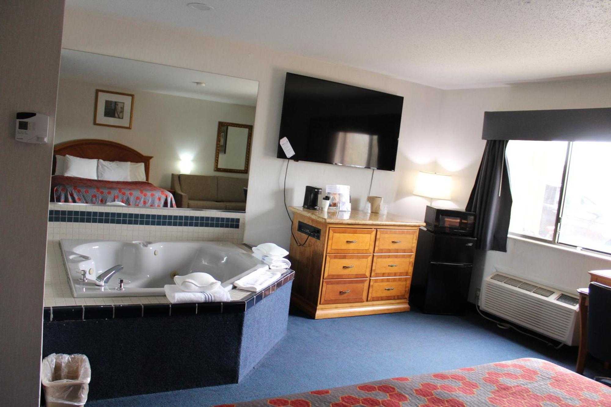 American Inn And Suites Ionia Dış mekan fotoğraf