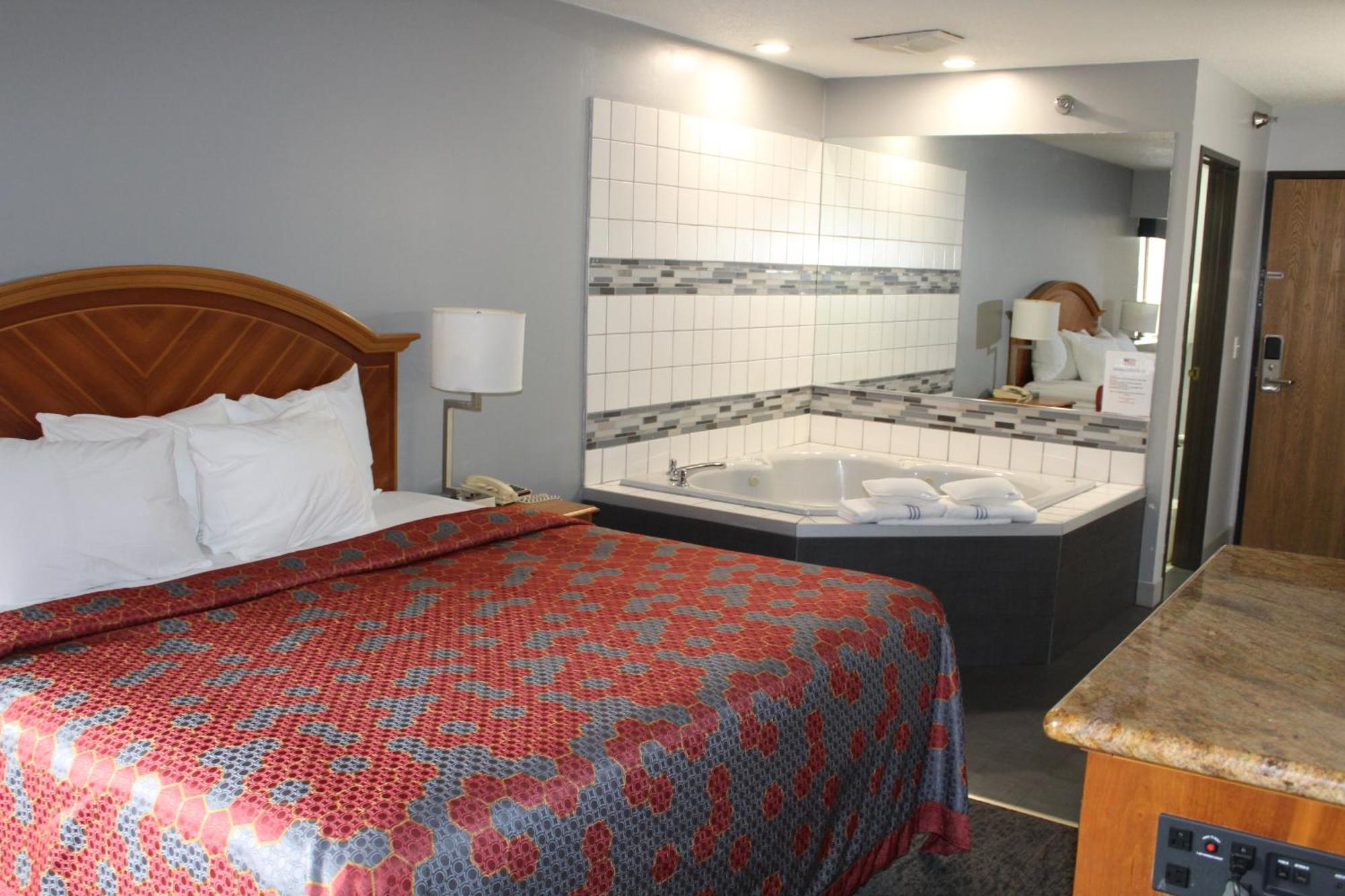American Inn And Suites Ionia Dış mekan fotoğraf