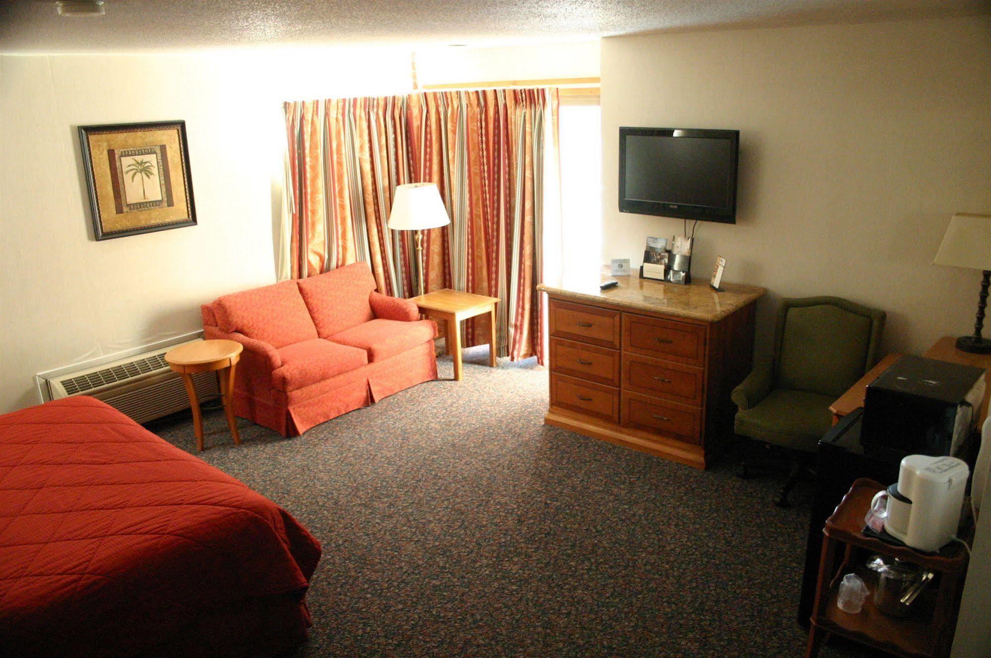 American Inn And Suites Ionia Dış mekan fotoğraf
