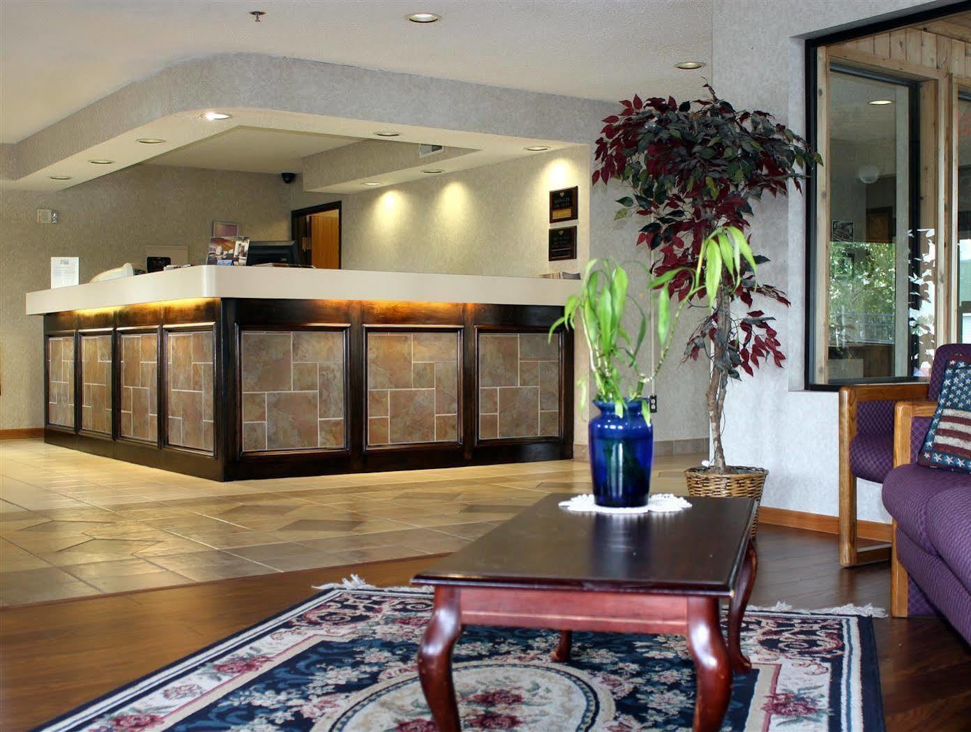 American Inn And Suites Ionia Dış mekan fotoğraf